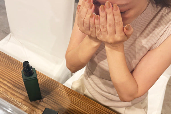 【敏感肌・年齢肌】夜の深呼吸ケア。開発担当が教える「matchaローション」で肌と心を整えるナイトルーティン